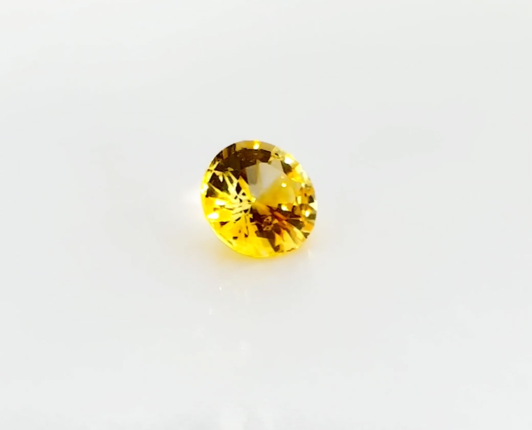 1.00 ct Ceylon Yellow Sapphire – Round Cut, Certified Sri Lankan Gemstone