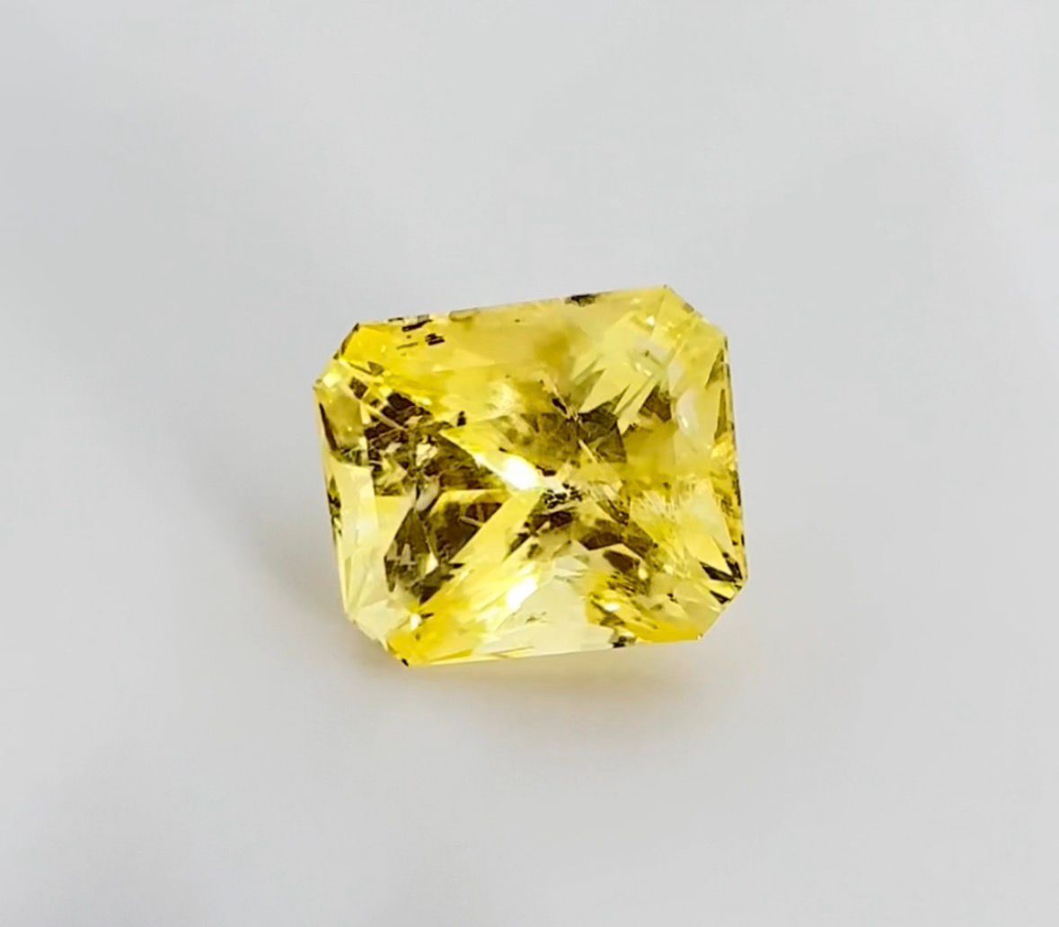 4 ct Ceylon Natural Yellow Sapphire – Cut, Certified Sri Lankan Gemstone